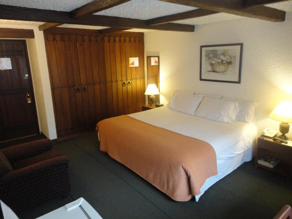 Hotel La Mansion Bogota Room photo